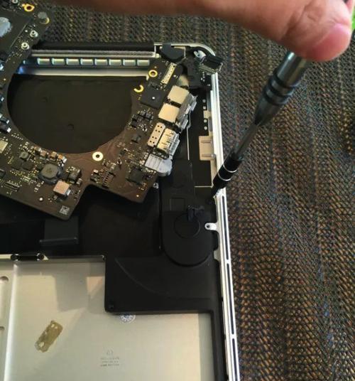 如何确保个人域名的安全性?